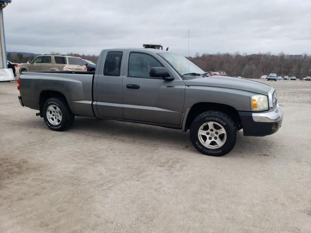 2005 Dodge Dakota SLT