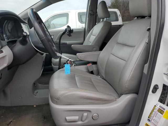 2017 Toyota Sienna XLE