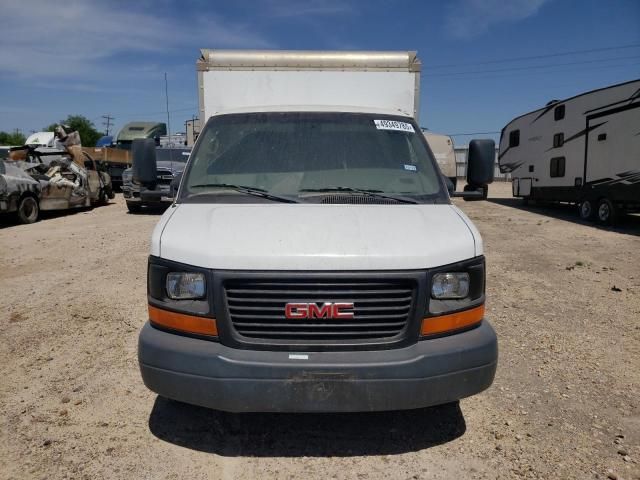 2009 GMC Savana Cutaway G3500