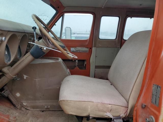 1973 Dodge B300