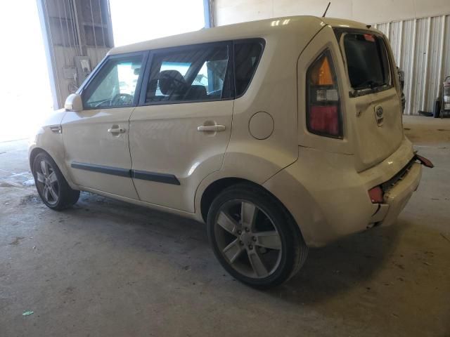 2011 KIA Soul +