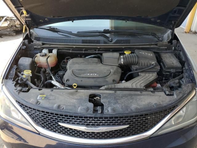 2017 Chrysler Pacifica Touring L Plus