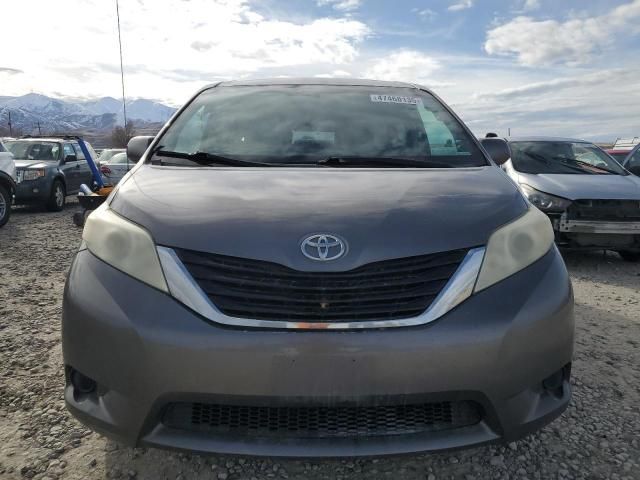 2011 Toyota Sienna LE