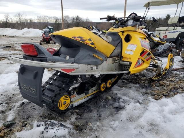 2004 Skidoo 2004 Skidoo Adrenaline