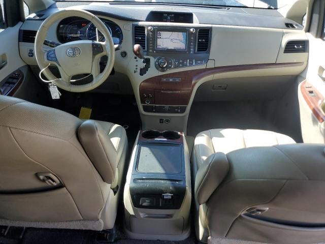 2014 Toyota Sienna XLE