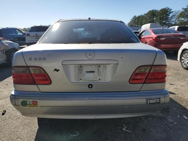 2000 Mercedes-Benz E 320