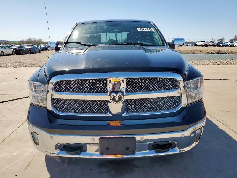 2017 Dodge RAM 1500 SLT