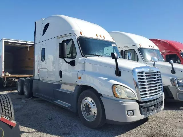 2016 Freightliner Cascadia 125