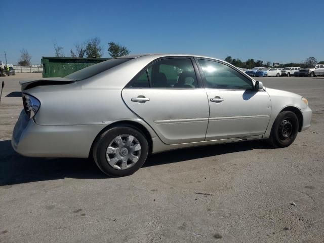 2004 Toyota Camry LE