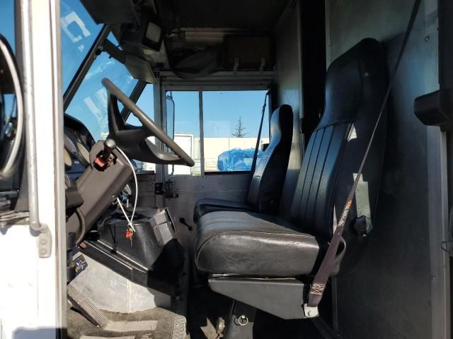 2004 Freightliner Chassis M Line WALK-IN Van