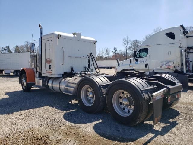 2015 Peterbilt 389 Semi Truck