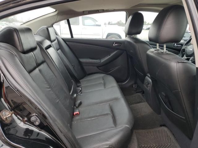 2010 Nissan Altima Base