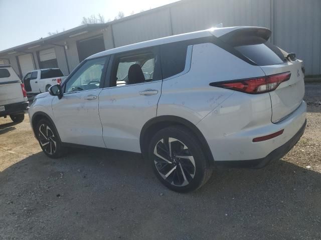 2022 Mitsubishi Outlander ES