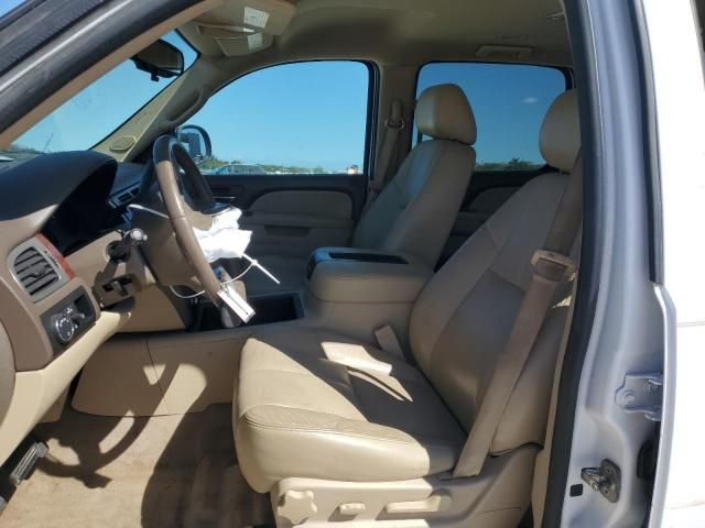 2013 Chevrolet Suburban C1500 LT