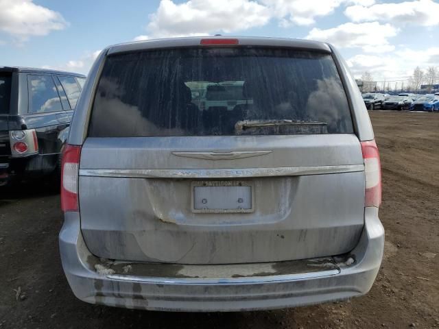 2014 Chrysler Town & Country Touring