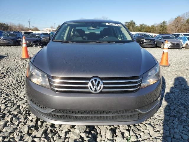 2013 Volkswagen Passat SE