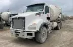 2016 Kenworth Construction T880