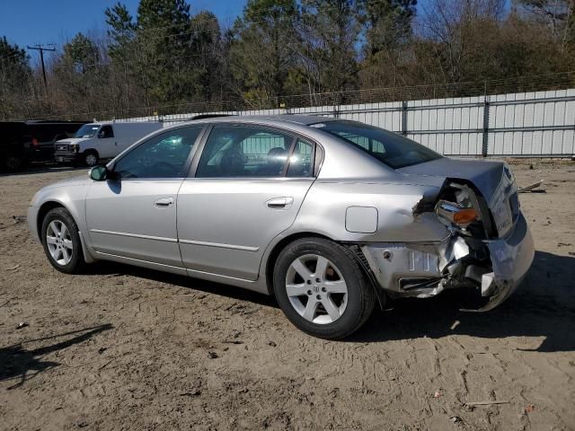 2004 Nissan Altima Base