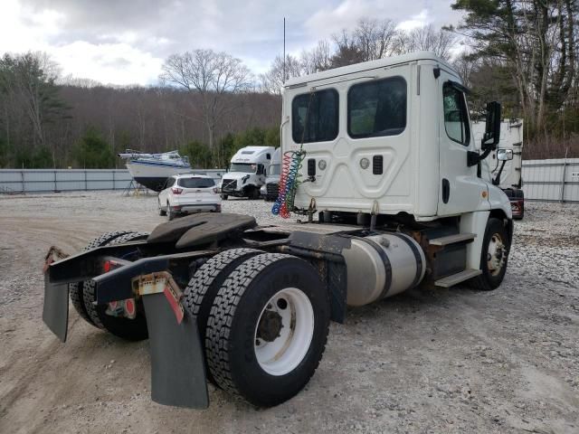 2016 Freightliner Cascadia Semi Truck