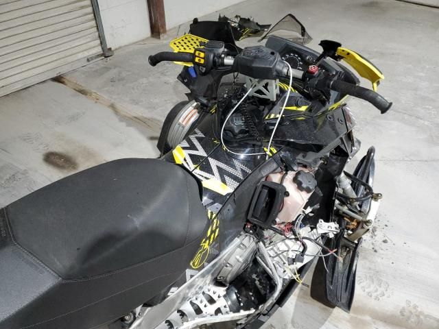 2010 Skidoo 2010 Skidoo MXZ