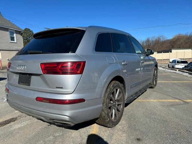 2018 Audi Q7 Premium Plus