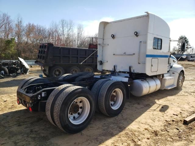 2014 Peterbilt 386 Semi Truck