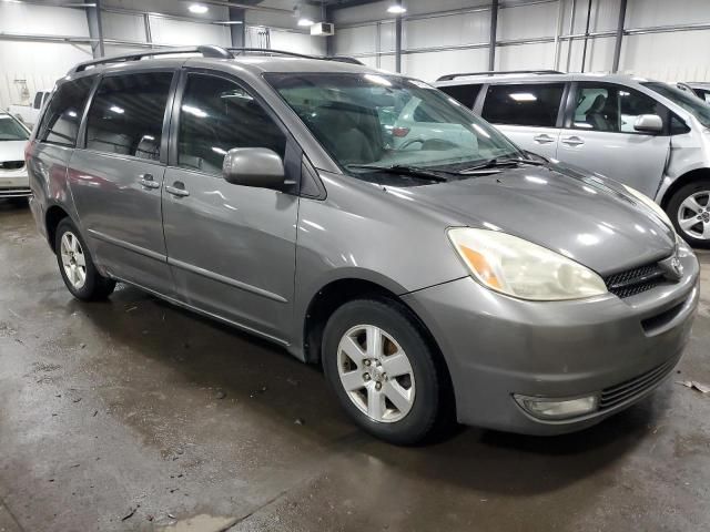 2005 Toyota Sienna XLE