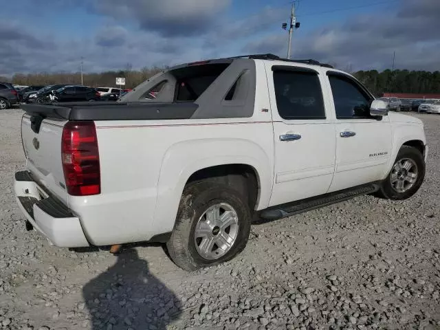 2011 Chevrolet Avalanche LT