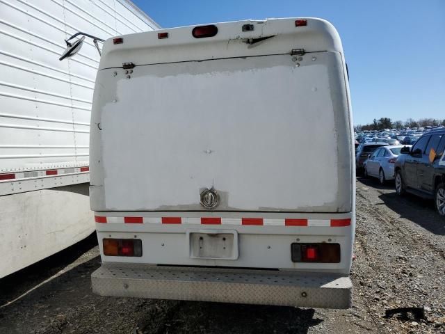 2007 Sterling Mitsubishi Chassis COE 40