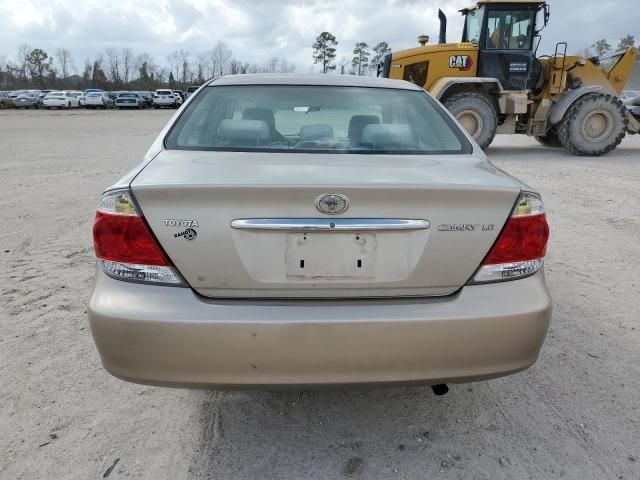 2005 Toyota Camry LE