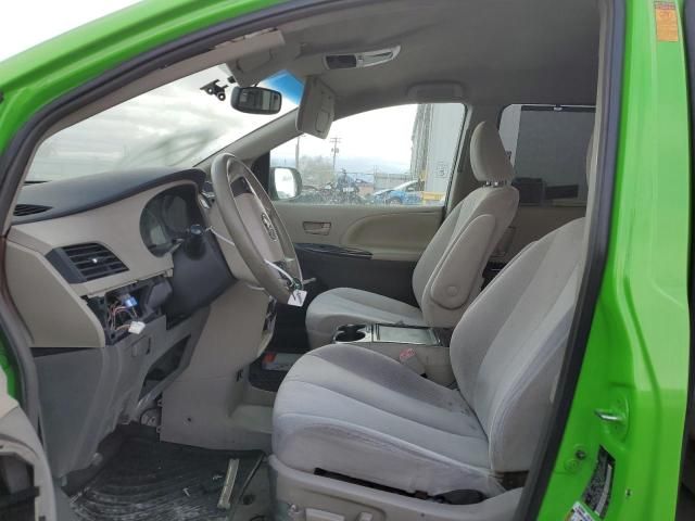 2013 Toyota Sienna LE