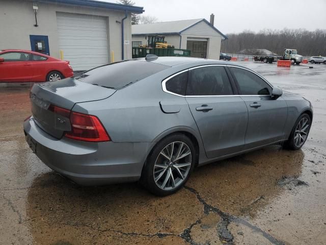 2017 Volvo S90 T6 Momentum