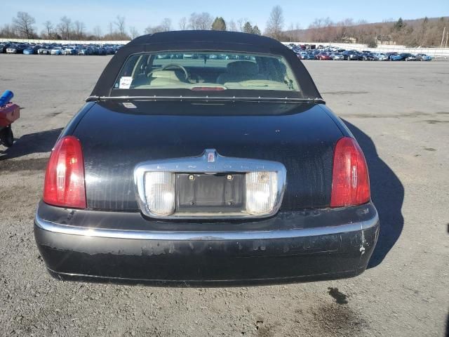 2000 Lincoln Town Car Executive