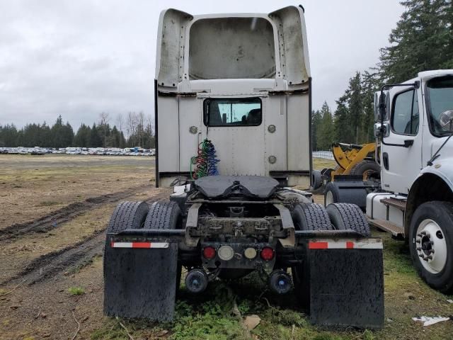 2007 Kenworth Construction T800