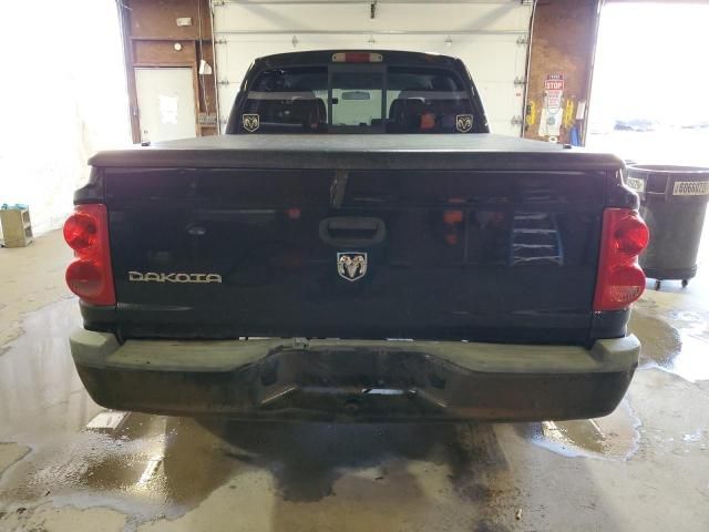 2005 Dodge Dakota Quattro