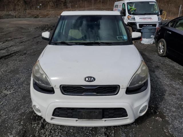 2013 KIA Soul +