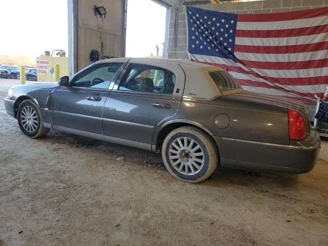 2004 Lincoln Town Car Ultimate