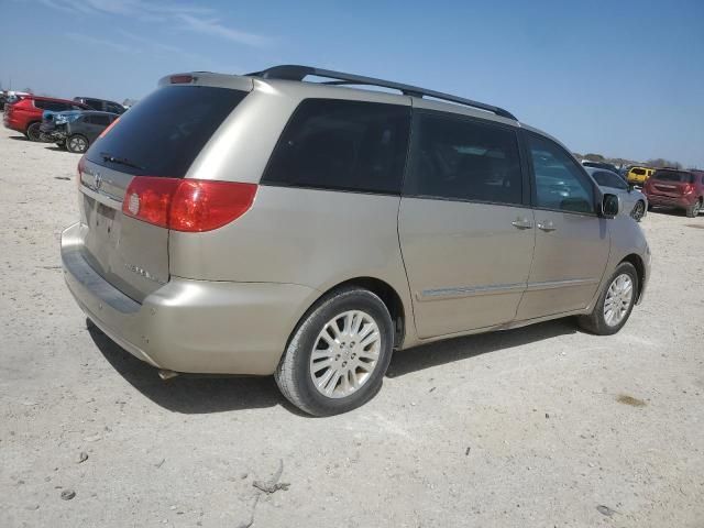 2008 Toyota Sienna XLE