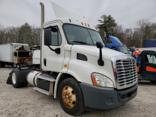 2015 Freightliner Cascadia 113