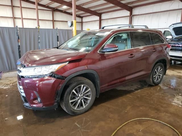 2017 Toyota Highlander SE