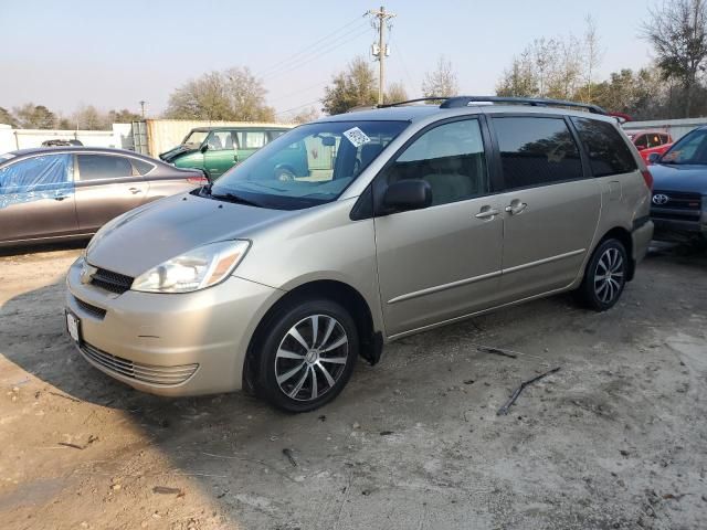 2004 Toyota Sienna CE