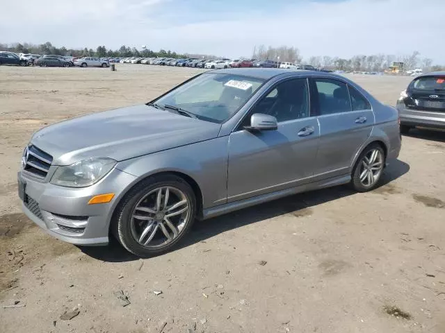 2014 Mercedes-Benz C 250