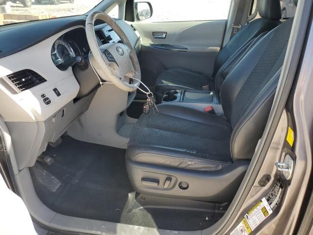 2011 Toyota Sienna Sport