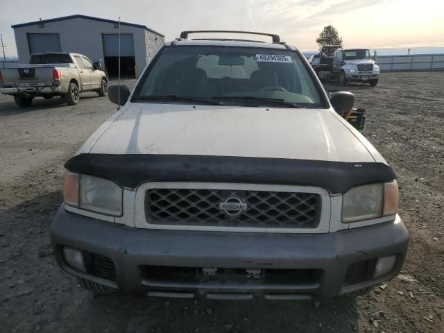 2000 Nissan Pathfinder LE