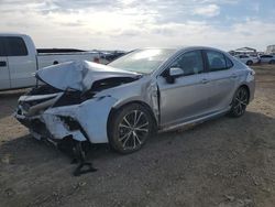 Carros salvage sin ofertas aún a la venta en subasta: 2018 Toyota Camry L