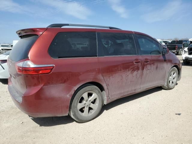 2015 Toyota Sienna LE