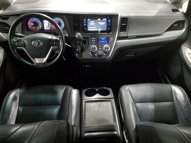 2015 Toyota Sienna Sport