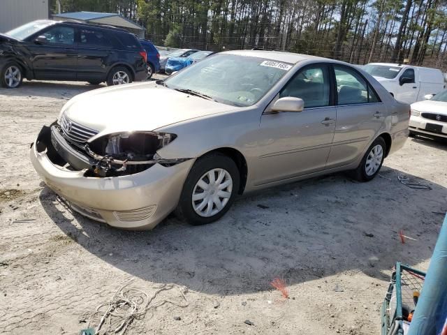 2005 Toyota Camry LE