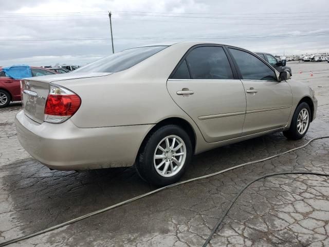 2005 Toyota Camry LE