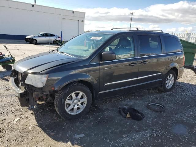 2012 Chrysler Town & Country Touring